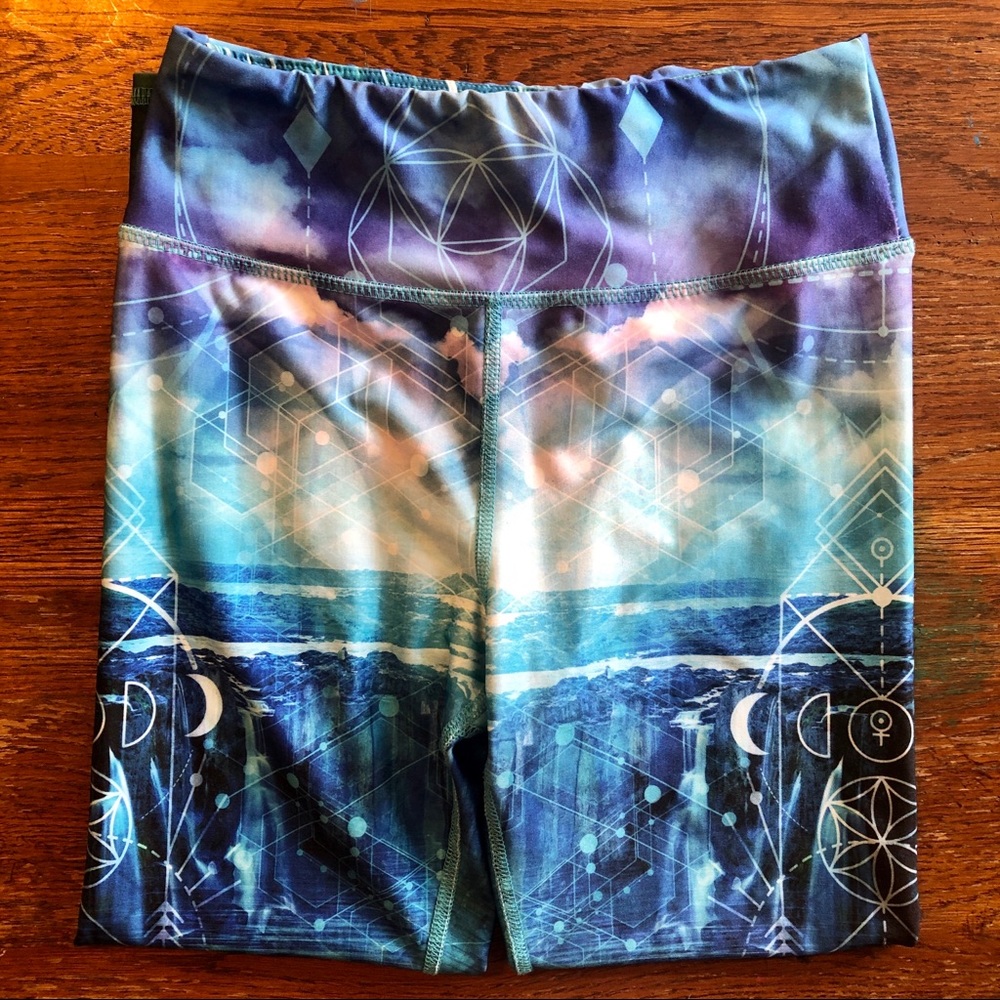 Evolution and Creation leggings